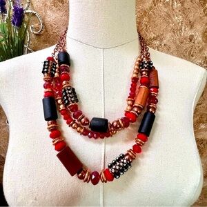 🥳 5/$25 You & I VTG Women’s Elegant Multi-Color Chunky Beaded Necklace